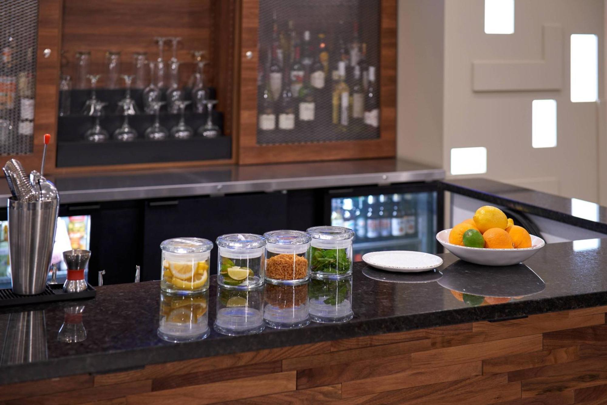 Courtyard By Marriott Jackson Hotel Екстериор снимка