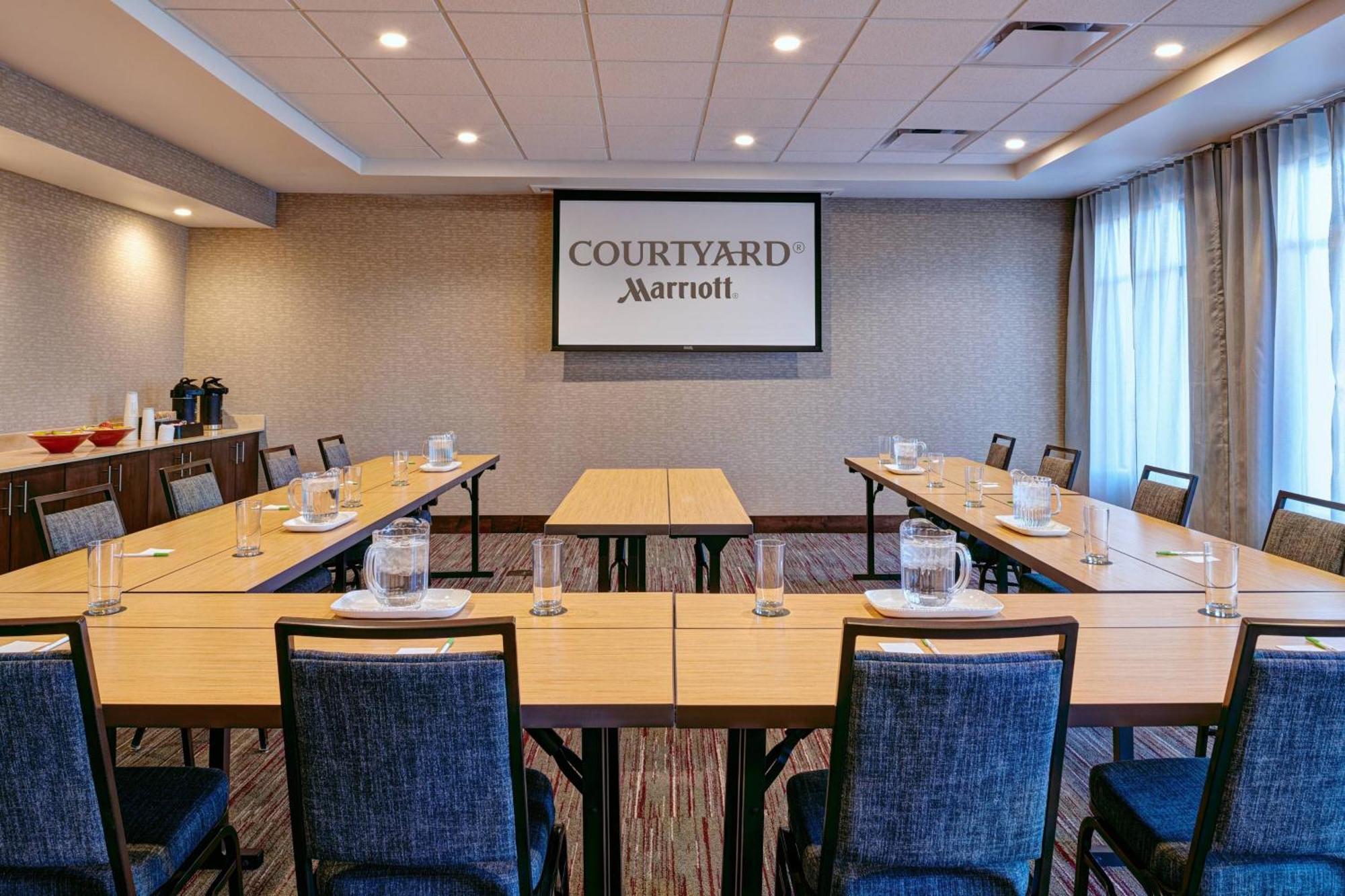 Courtyard By Marriott Jackson Hotel Екстериор снимка
