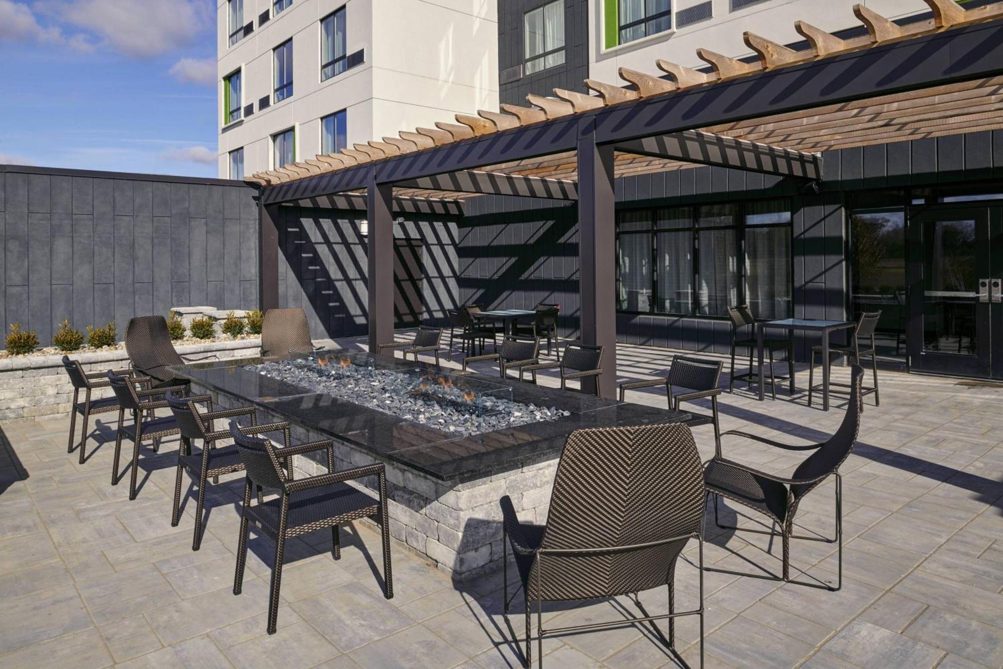 Courtyard By Marriott Jackson Hotel Екстериор снимка