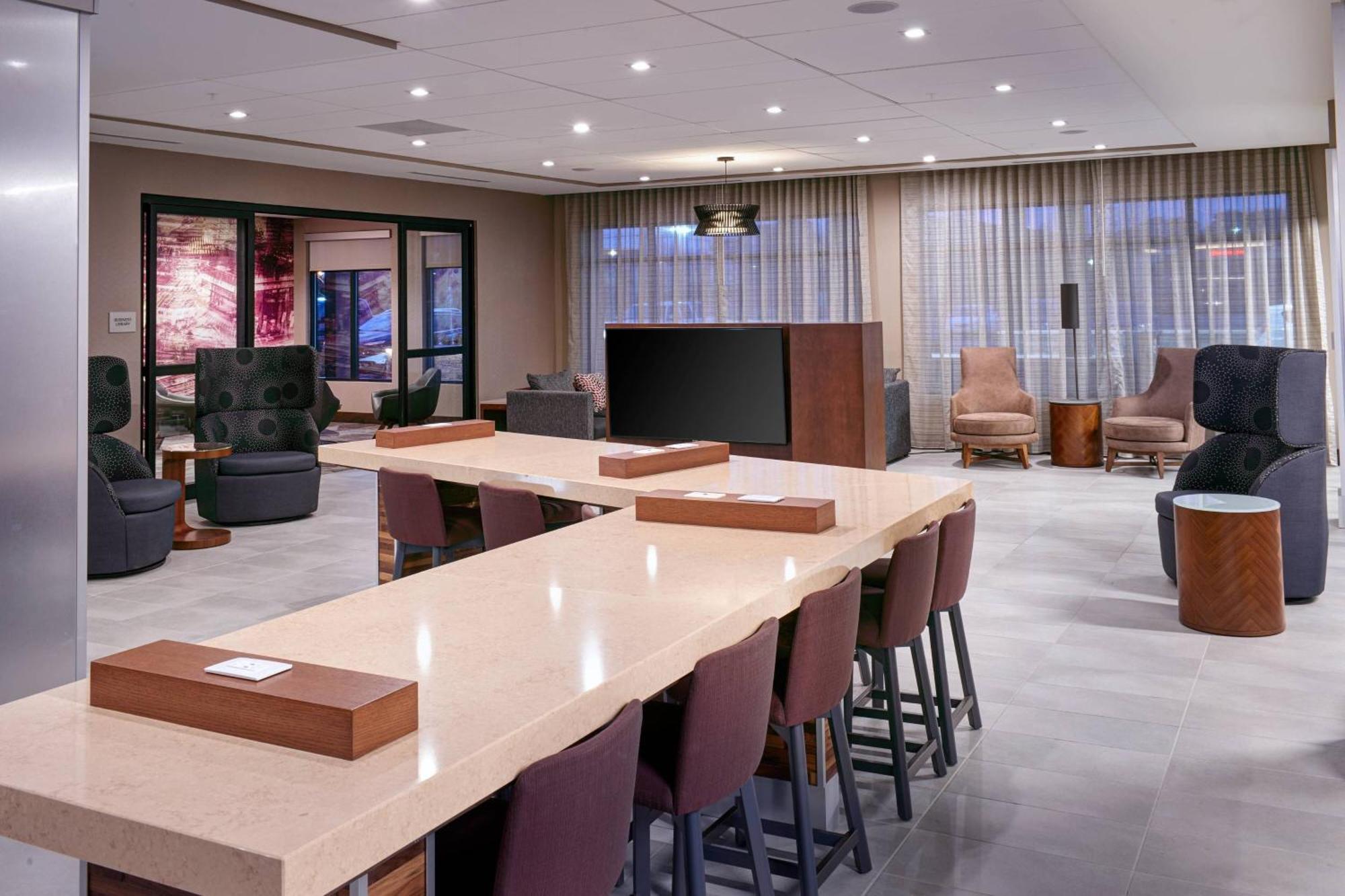 Courtyard By Marriott Jackson Hotel Екстериор снимка