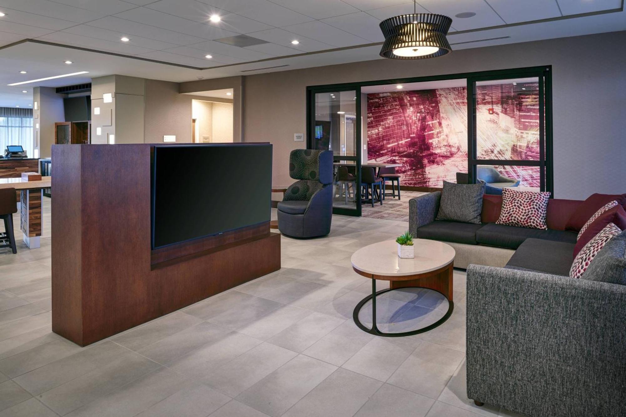 Courtyard By Marriott Jackson Hotel Екстериор снимка